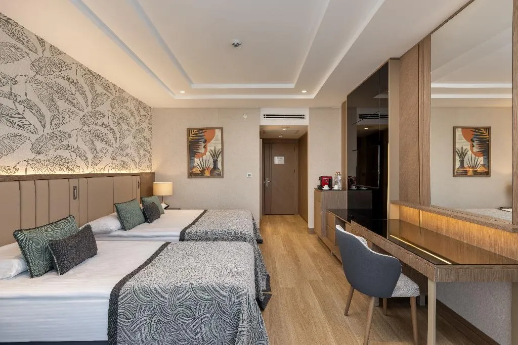 DOUBLE SUPERIOR Room, Miracle Resort, Antalya