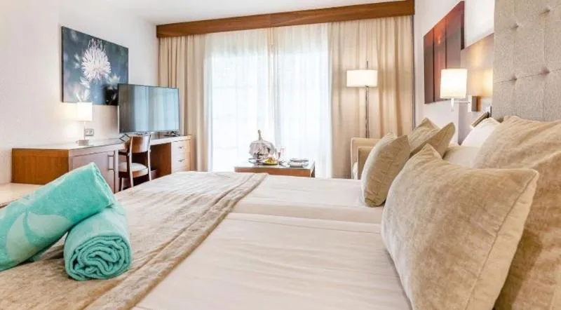 Double or Twin SUPERIOR SIDE SEA VIEW Room, VIVA Golf Adults Only 18+, Majorca