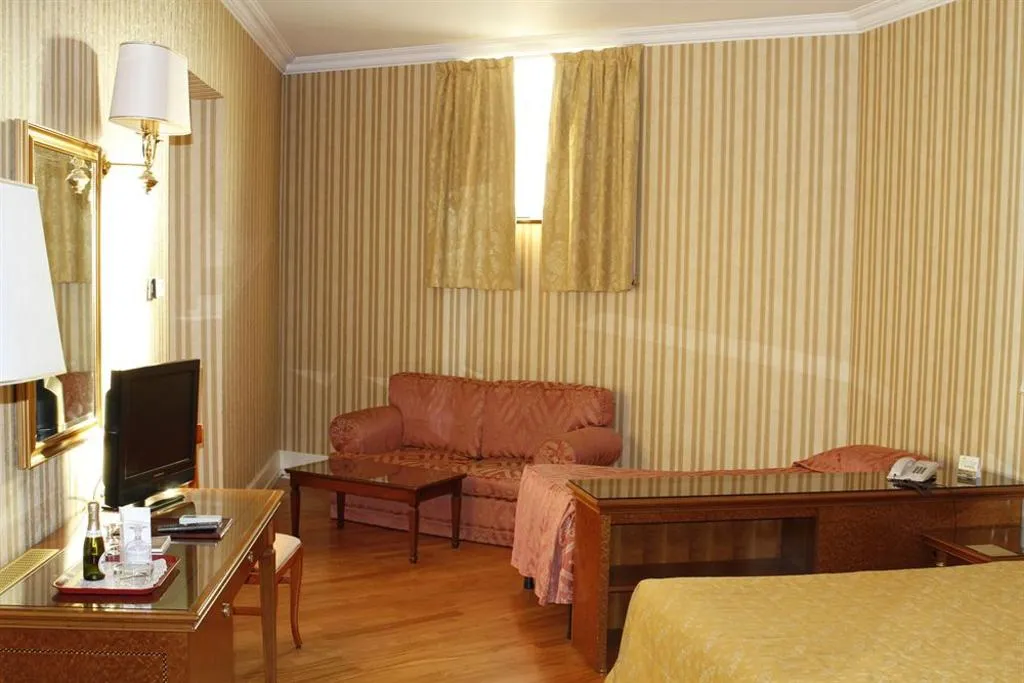 TRIPLE STANDARD Room, The Major Hotel, Rome