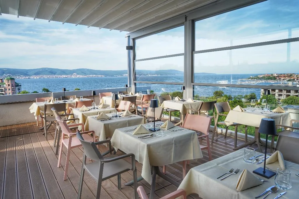Restaurant, Hotel Marina Palace Affiliated by Melia, Bourgas