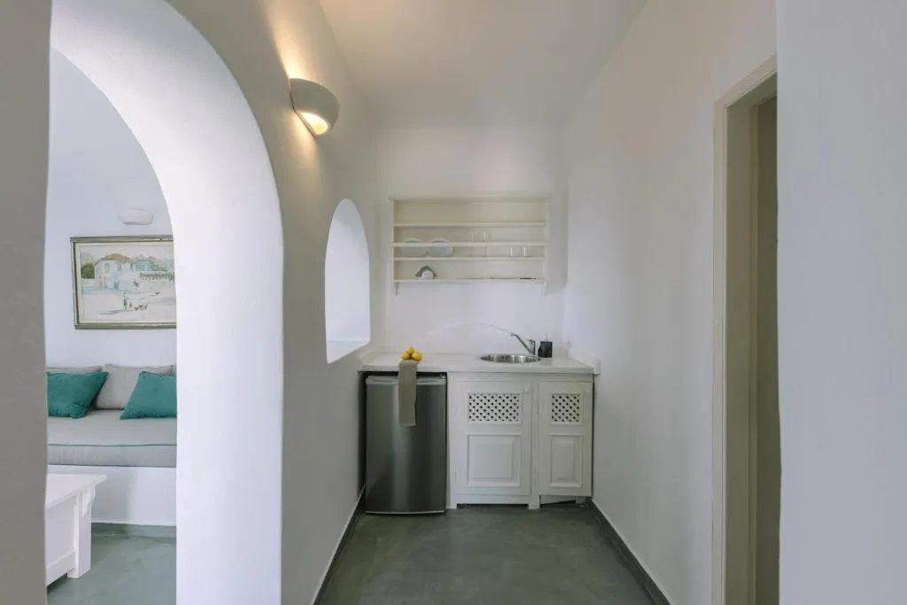 SUITE SUPERIOR WITH DOUBLE BED Room, Afroessa Hotel, Santorini