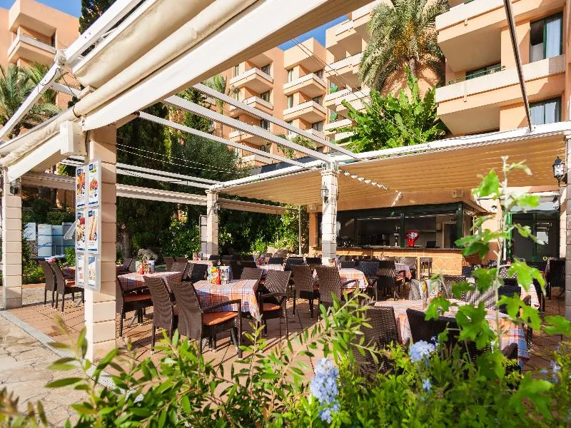Terrace, Globales Nova, Majorca