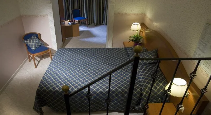 Room, Delle Muse, Rome