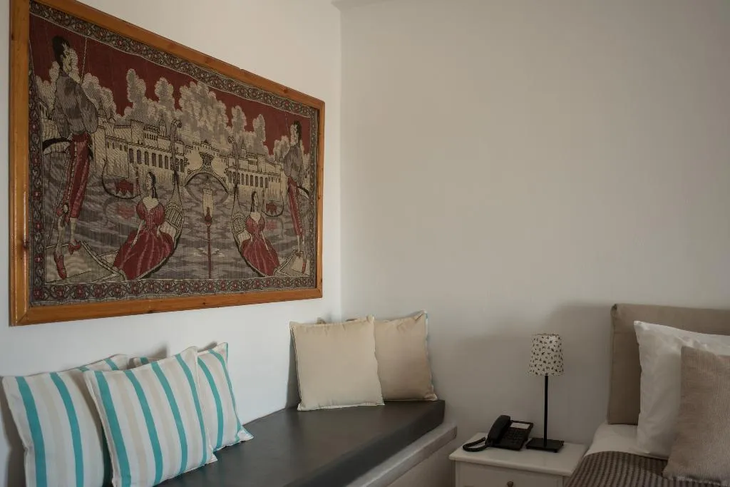 DOUBLE GARDEN VIEW Room, Caldera Romantica, Santorini