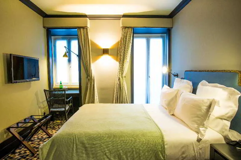 Room, Valverde Lisboa, Lisbon