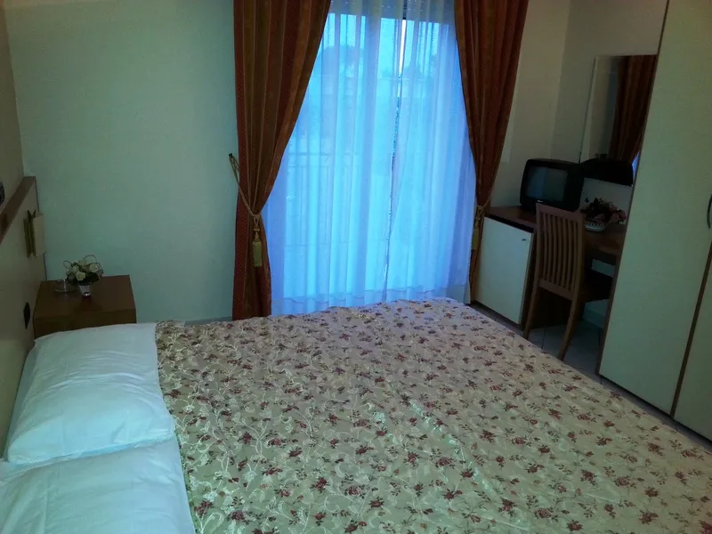 TRIPLE ECONOMY Room, Hotel Happy Days, Naples