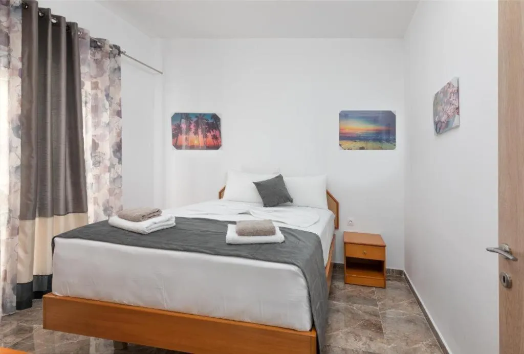 SUITE TWO BEDROOMS WITH PRIVATE POOL Room, Paradise Garden, Rhodes