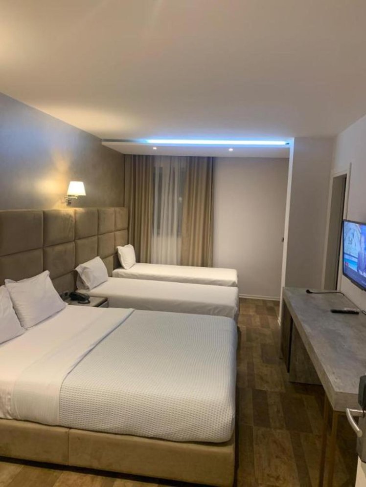 Blue Marine Beach Hotel, Durres