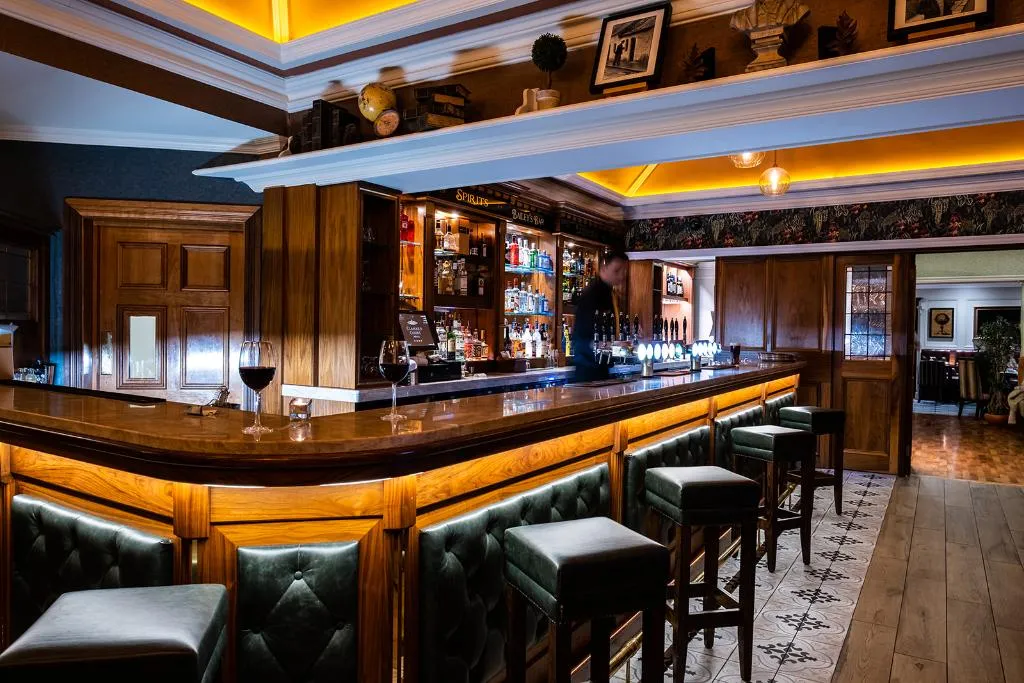 Bar, Clanard Court Hotel, Dublin