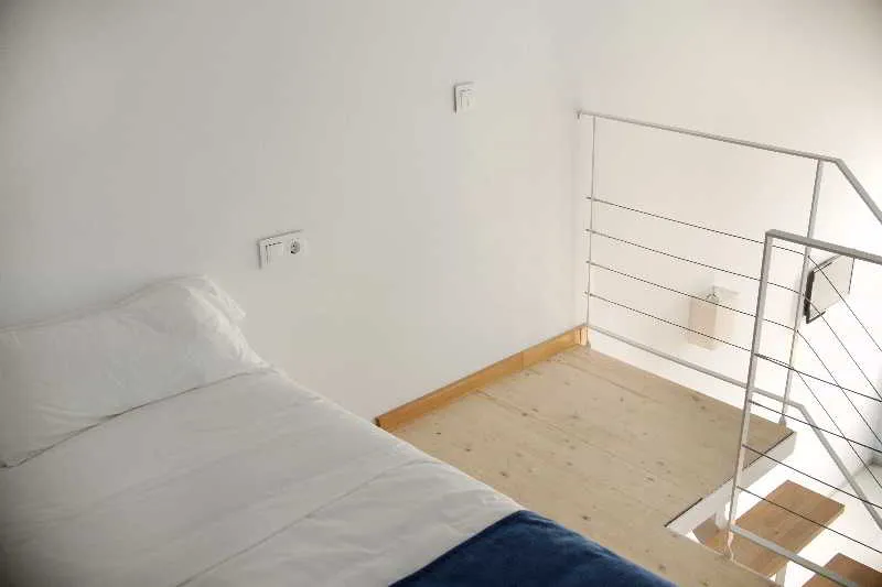 Room, Ad Hoc Carmen, Valencia