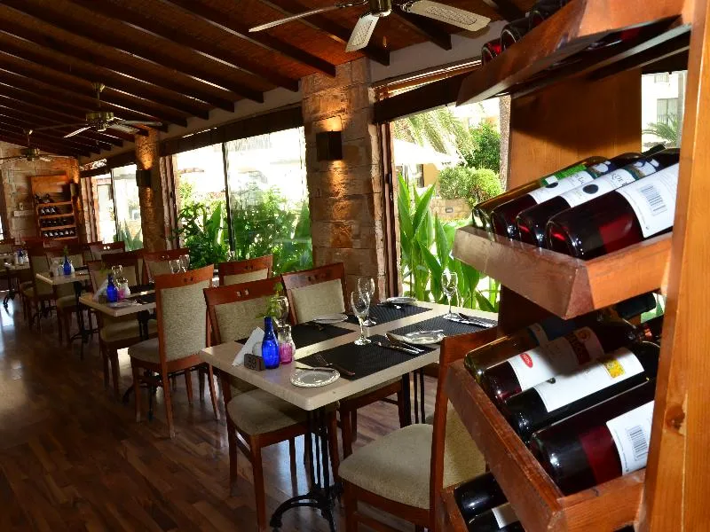 Restaurant, Panareti Paphos Resort, Cyprus