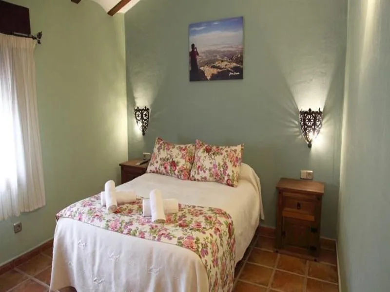 Room, Hotel Rural Valle Del Turrilla, Andalucia