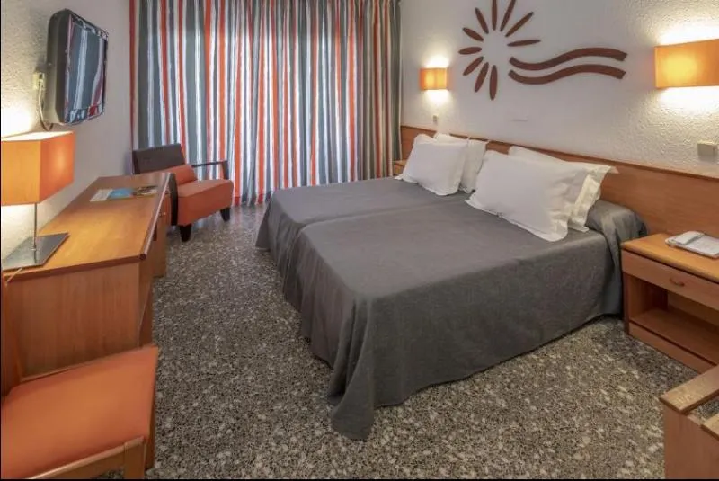 Double or Twin STANDARD Room, Cala Font, Costa Dorada