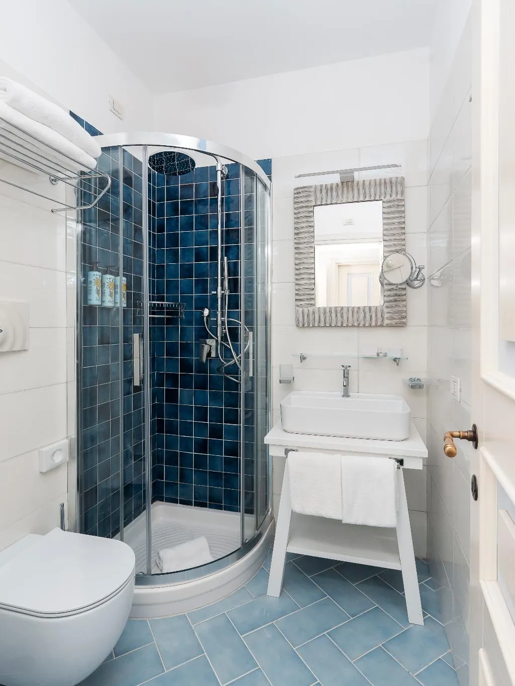 DOUBLE SUPERIOR WITH TERRACE Room, Casa Mariantonia, Naples