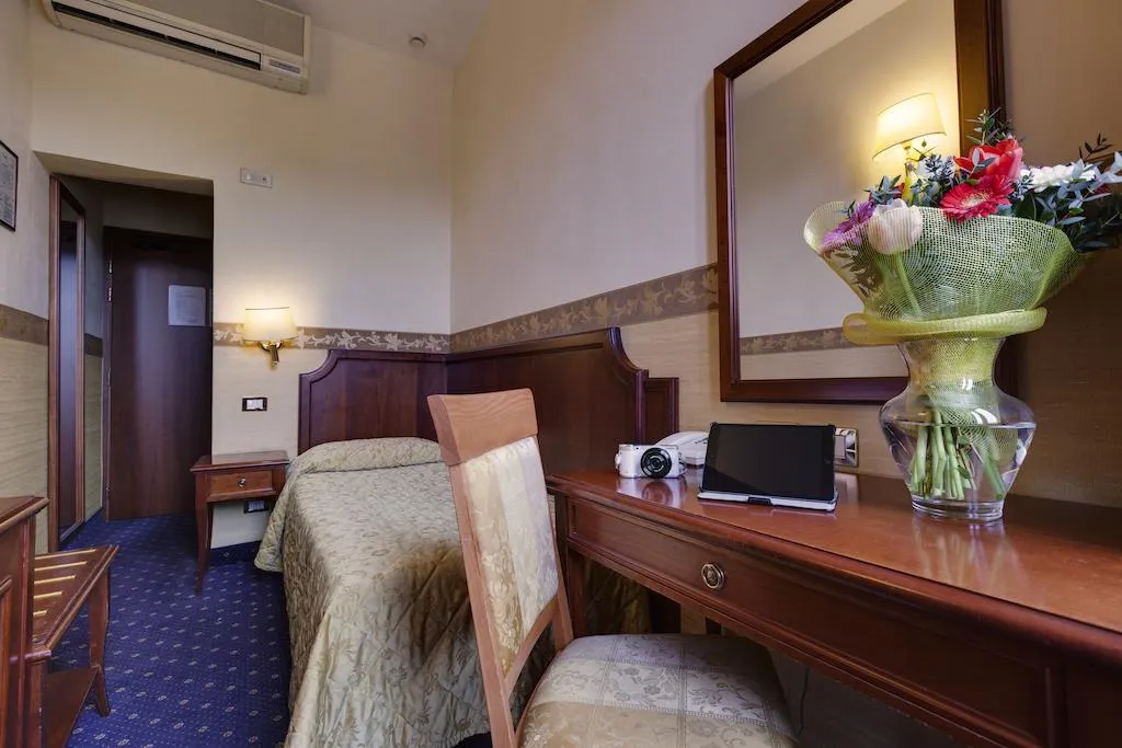 SINGLE STANDARD Room, Arizona, Florence