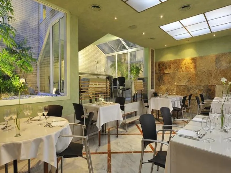 Restaurant, Balmes Residence Luxe, Barcelona