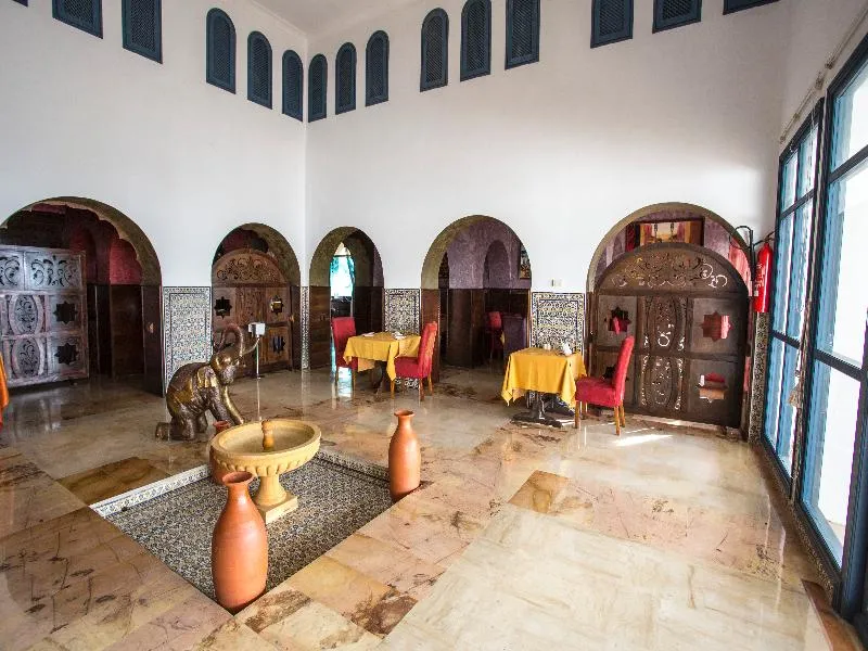 Restaurant, Golden Carthage Hotel Tunis, Tunisia