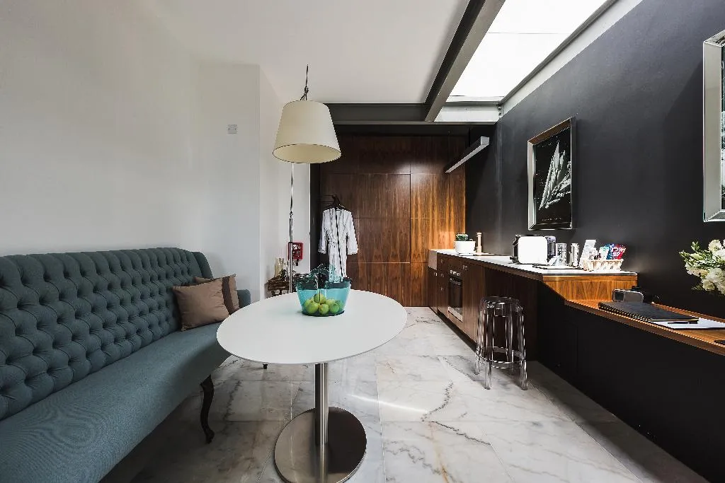 JUNIOR SUITE WITH TERRACE Room, SU29 Hotel Valletta, Malta