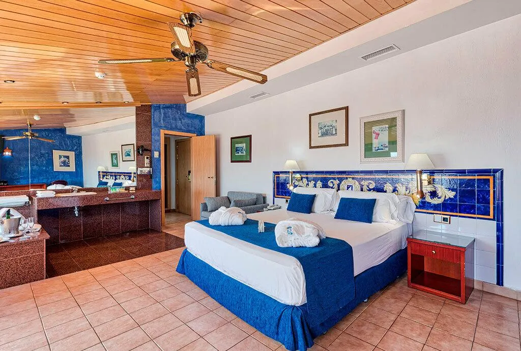 JUNIOR SUITE STANDARD Room, Marbella Playa, Costa Del Sol