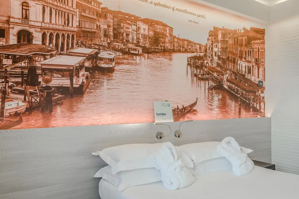 Room, Hotiday Venezia Marco Polo, Venice