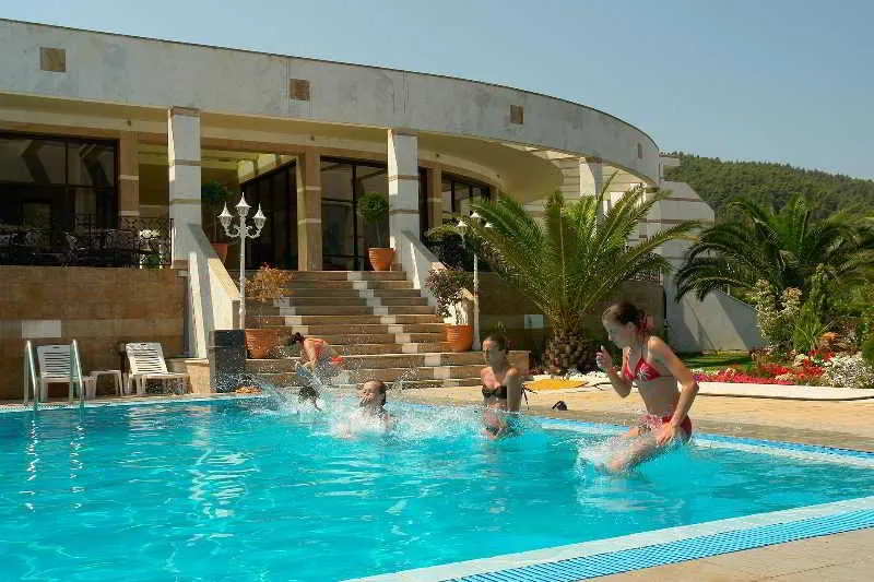 Pool, Rema, Halkidiki
