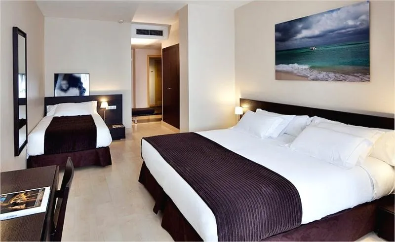 Room, HM Jaime III, Majorca