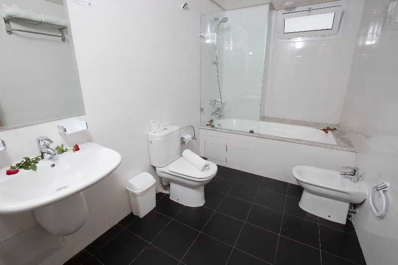 Room, Alwalid, Casablanca