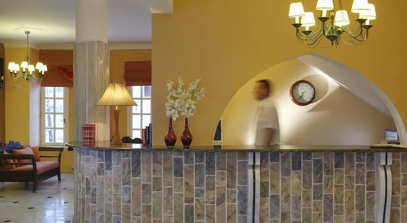 Lobby, Nikolas, Santorini