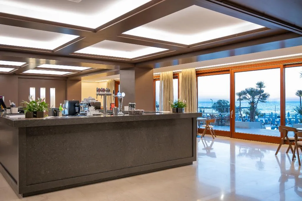 Bar, Oya Beach Resort, Crete