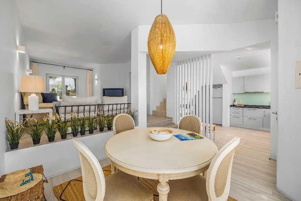TOWNHOME THREE BEDROOMS Room, Vale Do Lobo Resort, Algarve