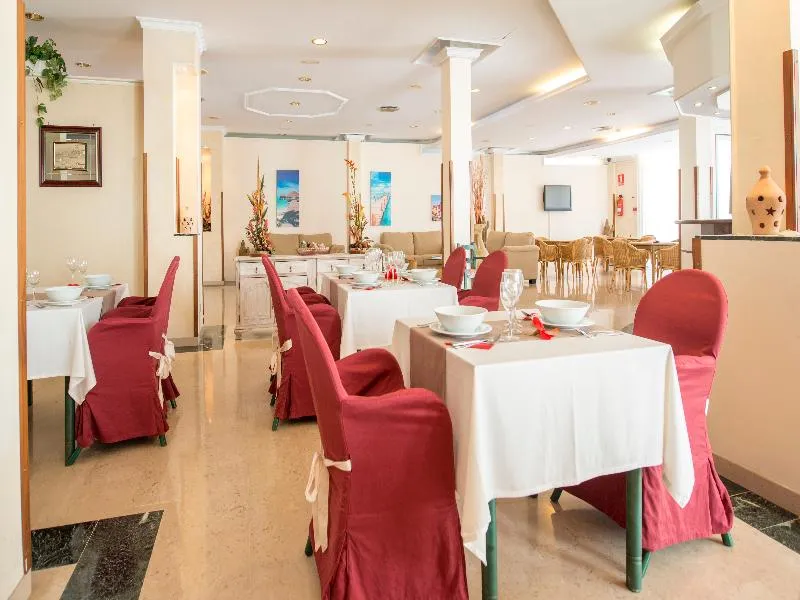 Restaurant, Ona Village Cala d'Or, Majorca