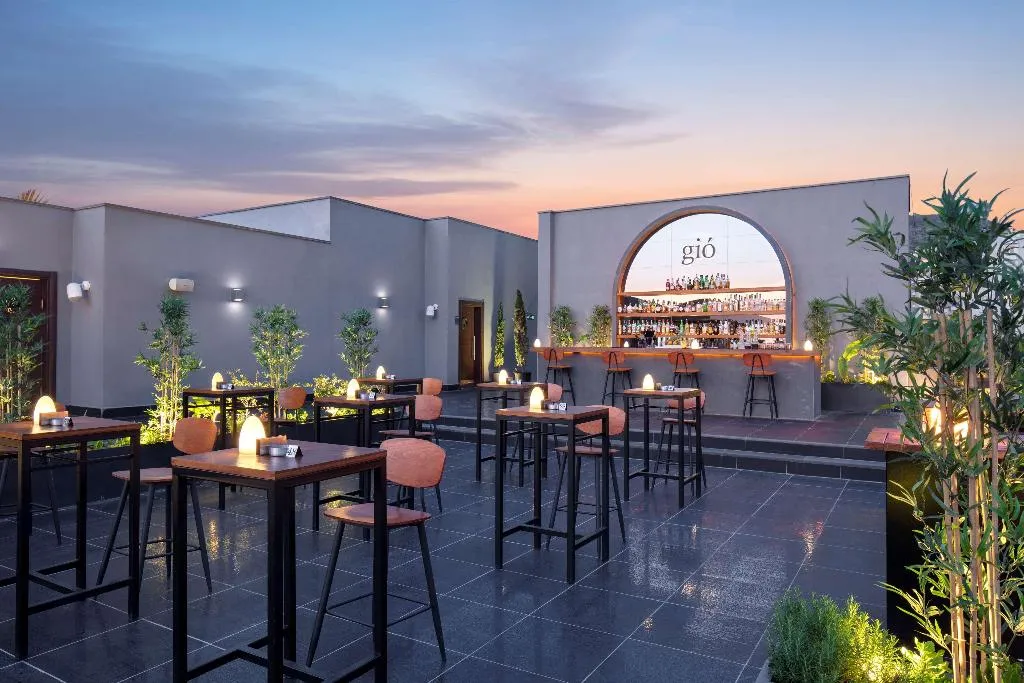 Bar, DoubleTree by Hilton Kusadasi, Izmir