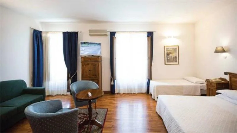 DOUBLE CLASSIC Room, La Piazzetta Hotel, Palermo