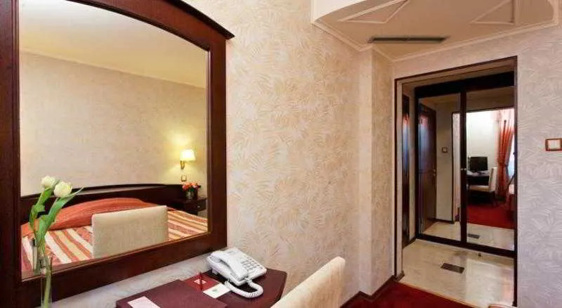 Room, Capitol, Varna