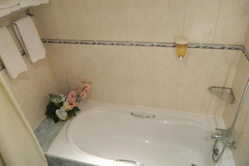 SINGLE STANDARD Room, M. Moniatis Hotel, Cyprus