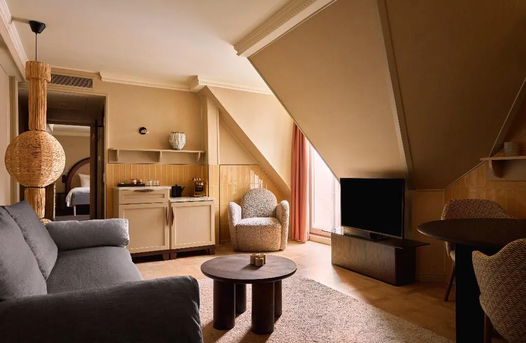 JUNIOR SUITE STANDARD Room, NH Copenhagen Grand Joanne, Copenhagen
