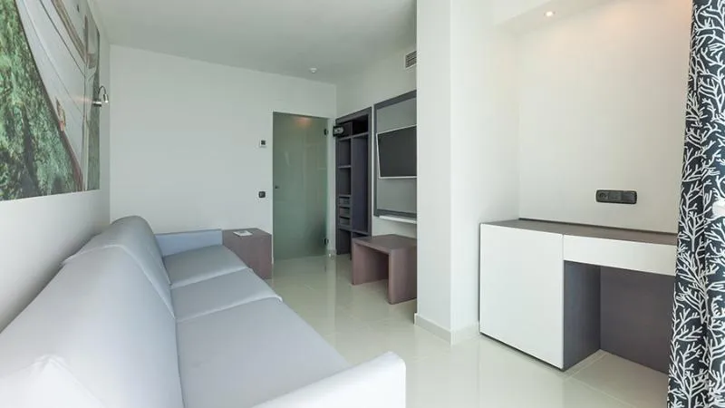 JUNIOR SUITE CAPACITY 4 Room, Sirenis Hotel Tres Carabelas & SPA, Ibiza