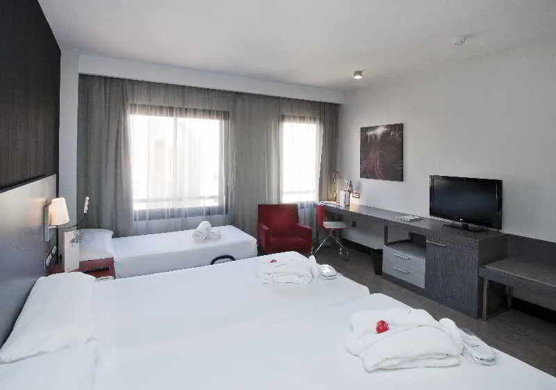 DOUBLE STANDARD Room, Ilunion Suites Madrid, Madrid