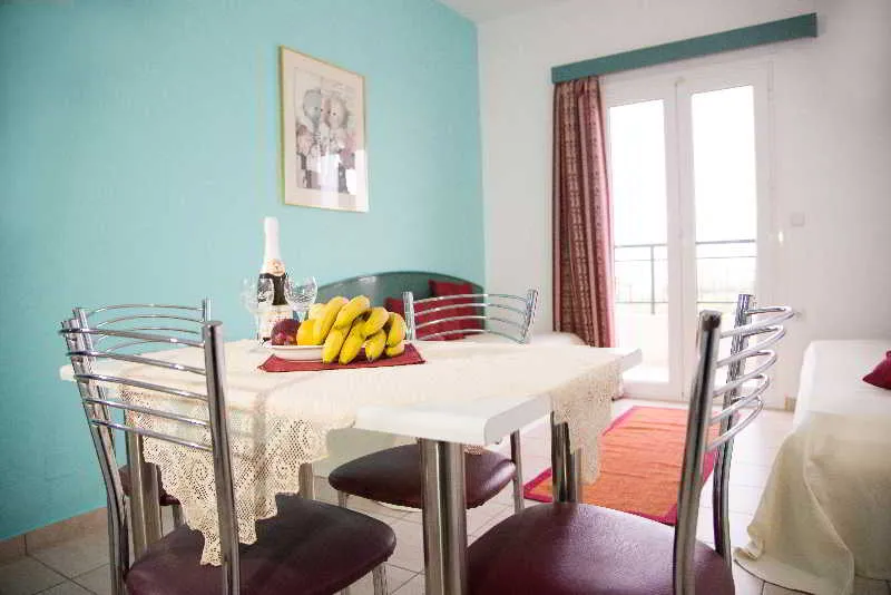 Room, Theoni Apartments, Crete