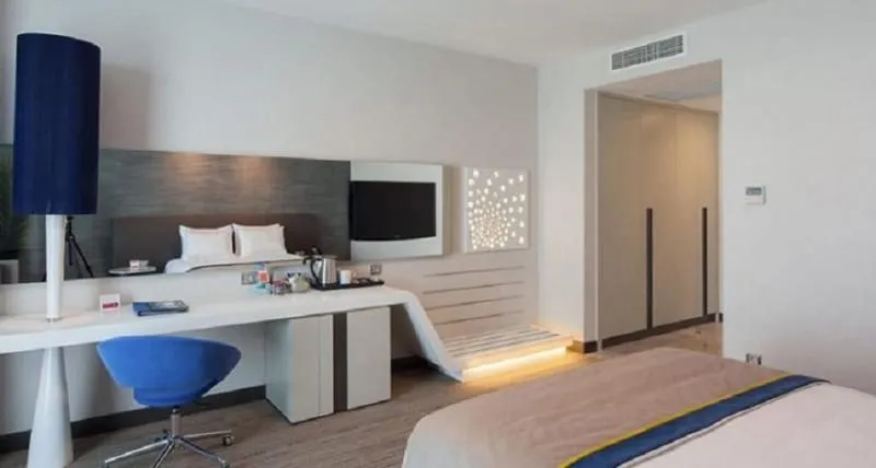 DOUBLE STANDARD Room, Ramada Hotel & Suites Kemalpasa Izmir, Izmir