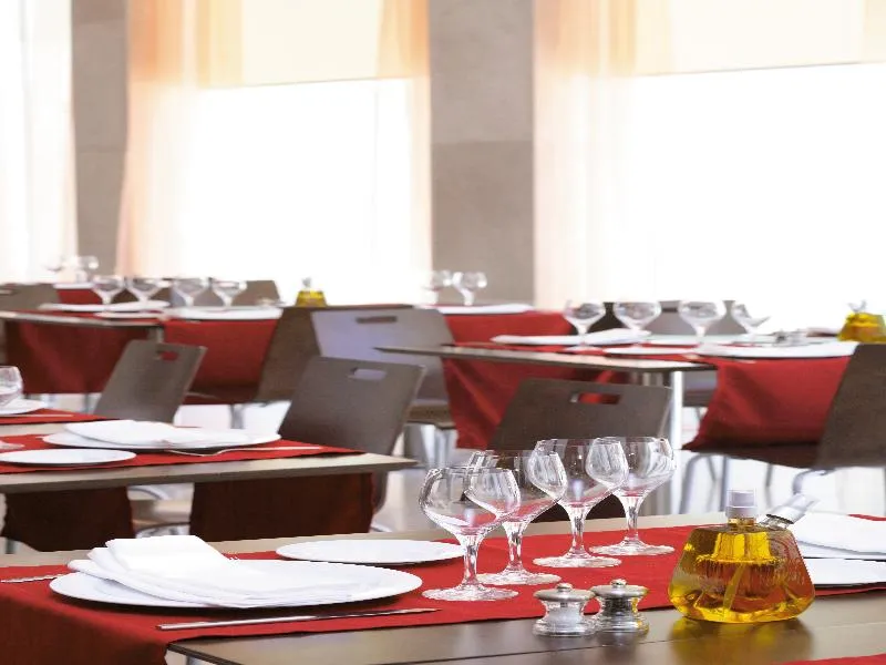 Restaurant, Occidental Madrid Este, Madrid