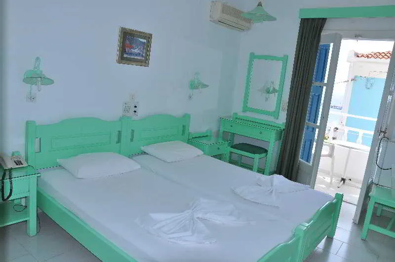 Room, Remezzo, Samos