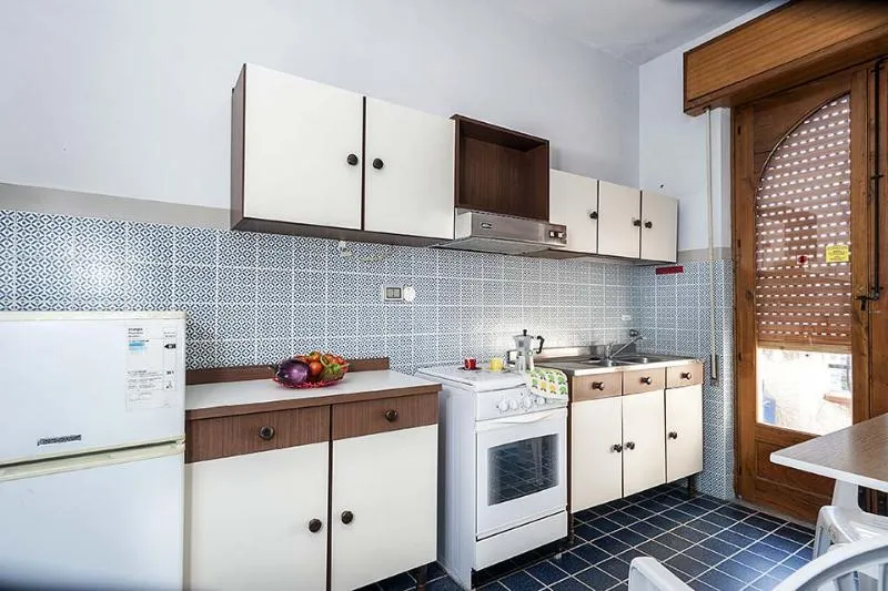 QUADRUPLE WITH BALCONY Room, Villa Liliana, Taormina