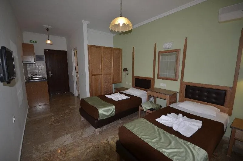 STUDIO SUPERIOR GARDEN VIEW Room, Irene Apartments and Studios, Agios Gordios, Corfu
