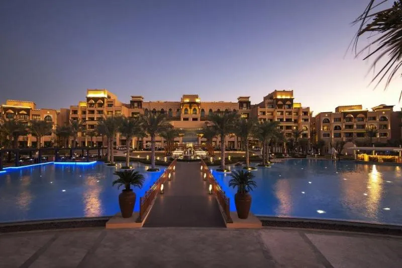 Beach, Saadiyat Rotana Resort and Resort, Abu Dhabi