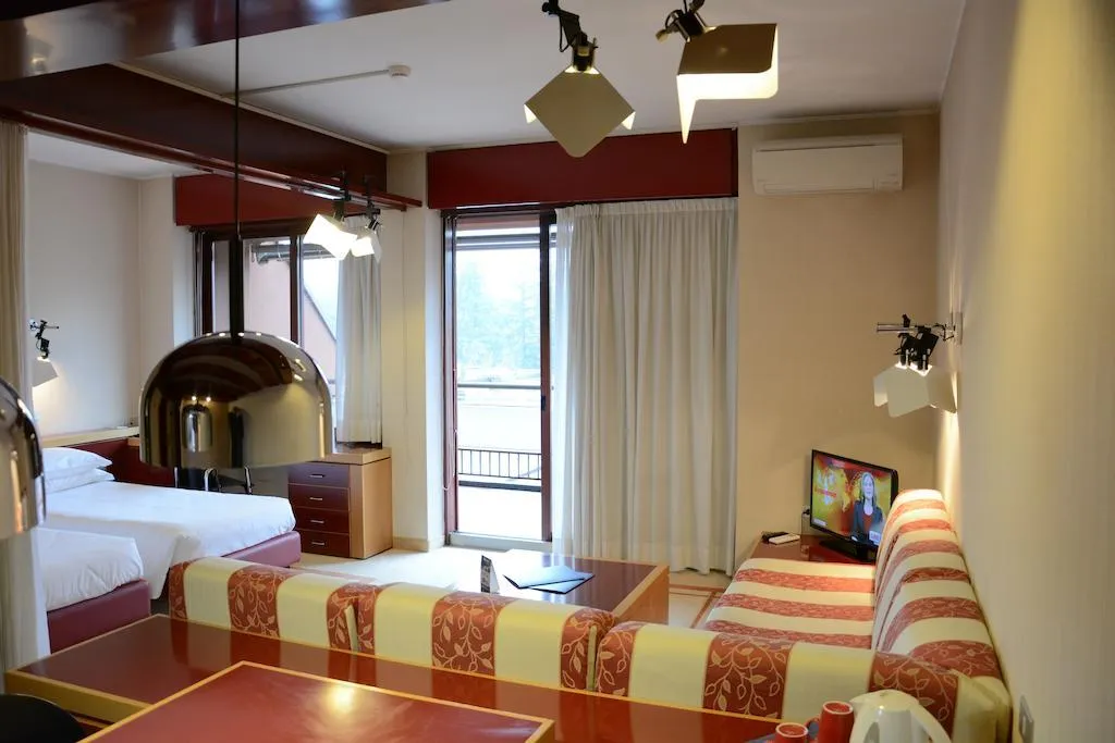 TWIN SUPERIOR Room, Excel Milano 3, Milan