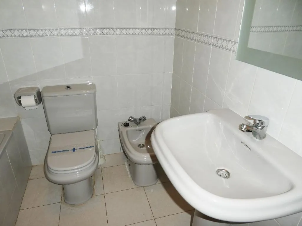 APARTMENT CAPACITY 6 TWO BEDROOMS Room, Apartamentos Surfing3000, Valencia