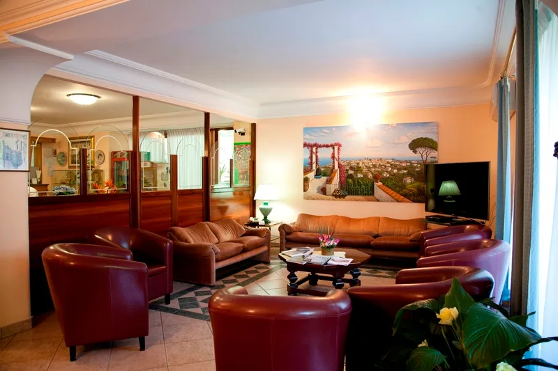 Lobby, Carmencita, Naples