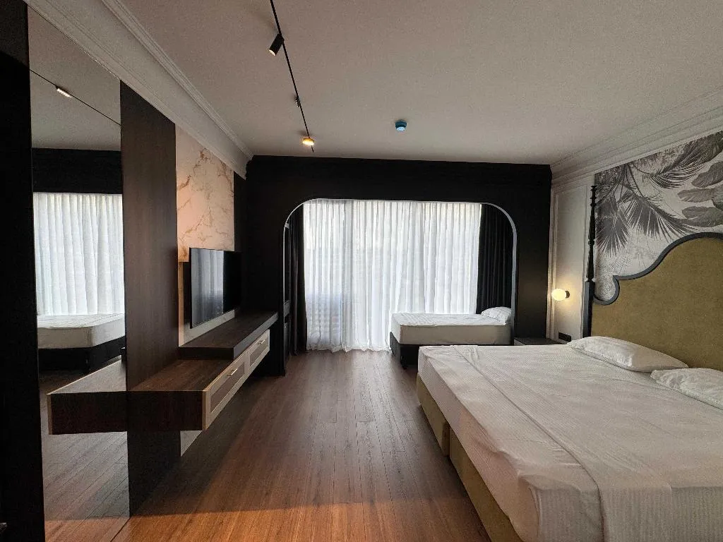TRIPLE DELUXE Room, Premium Beach Hotel, Kavaje