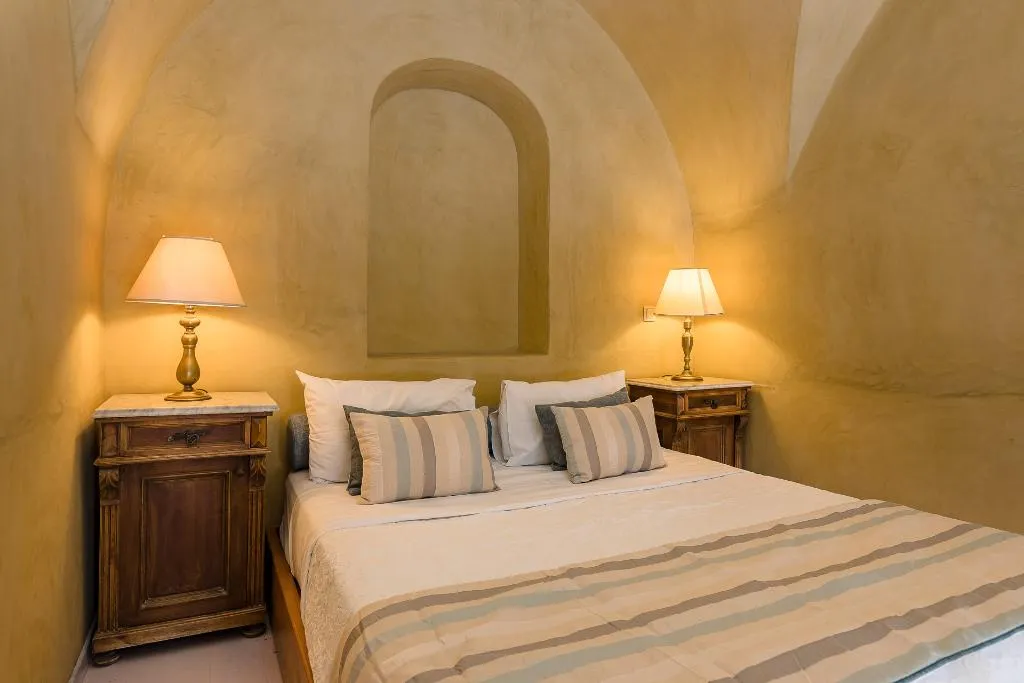 SUITE DELUXE TWO BEDROOM Room, Zannos Melathron Hotel By Omilos Hotels, Santorini